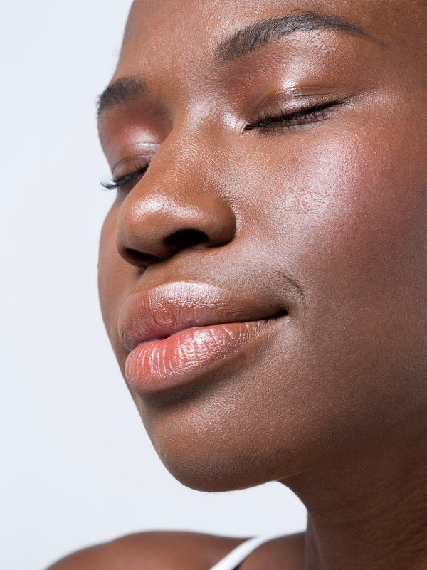 Foundation for dark skin - best vegan cosmetics - au naturale